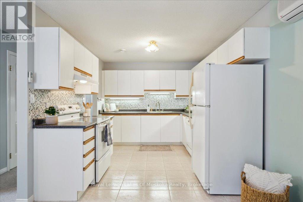 46 Pinecone Drive, Bracebridge, Ontario  P1L 2G3 - Photo 13 - X12089127
