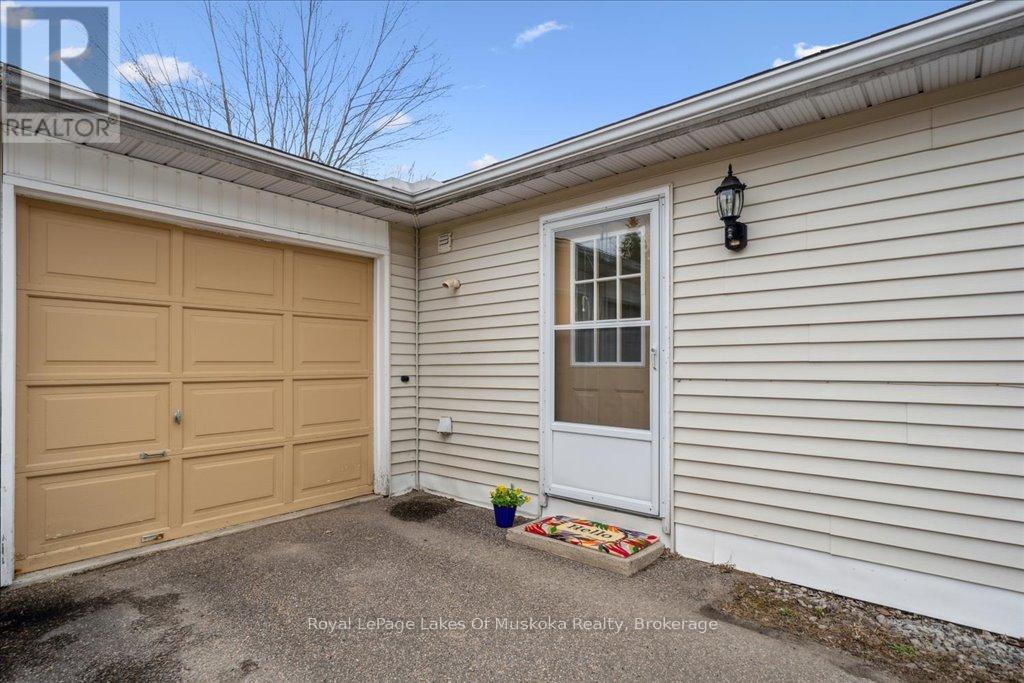 46 Pinecone Drive, Bracebridge, Ontario  P1L 2G3 - Photo 7 - X12089127