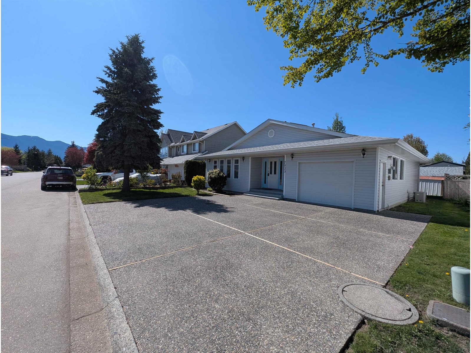 Property at 7523 GARNET DRIVE image 3