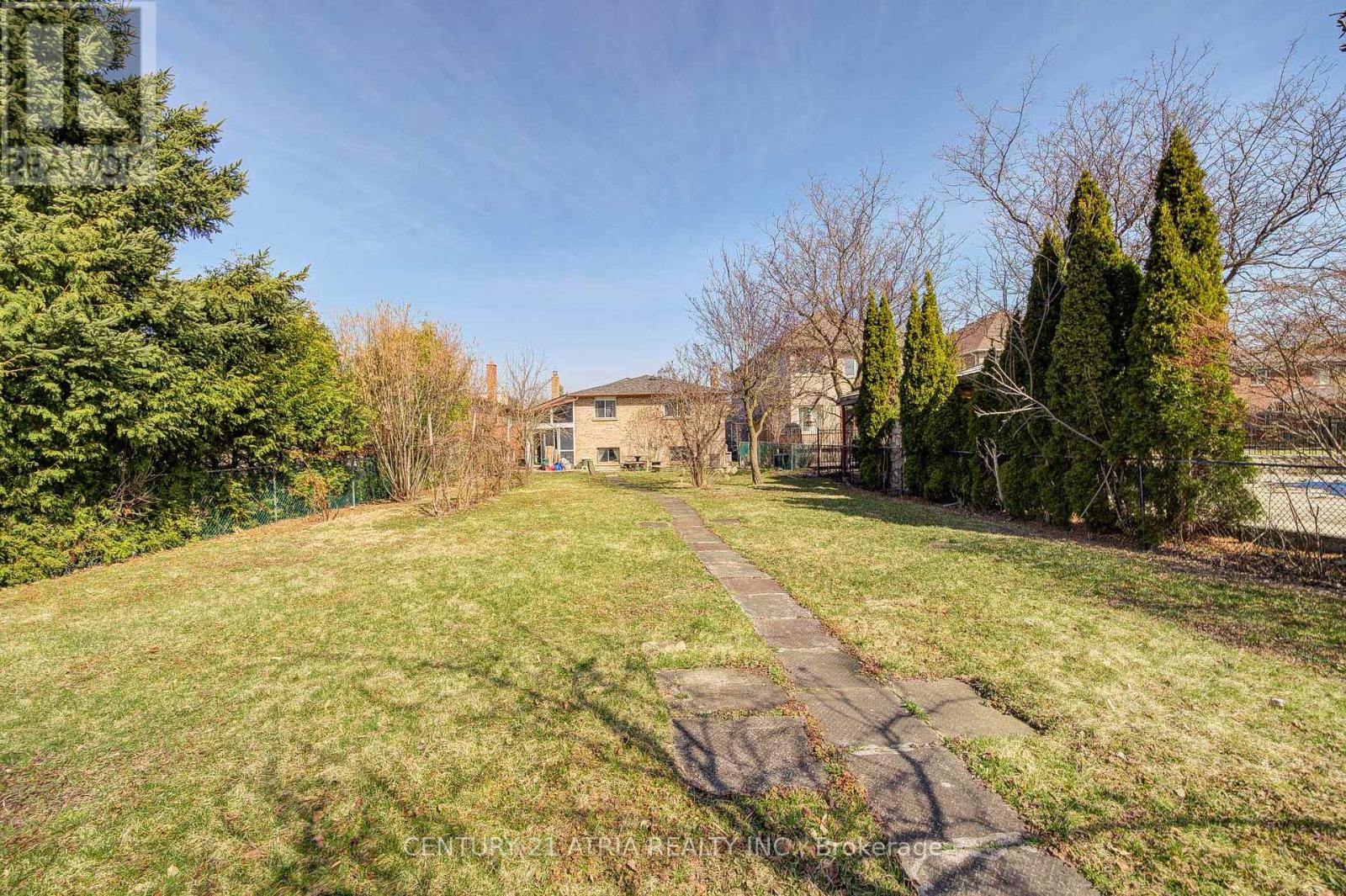 113 Oak Avenue, Richmond Hill, Ontario  L4C 6R6 - Photo 32 - N12088185