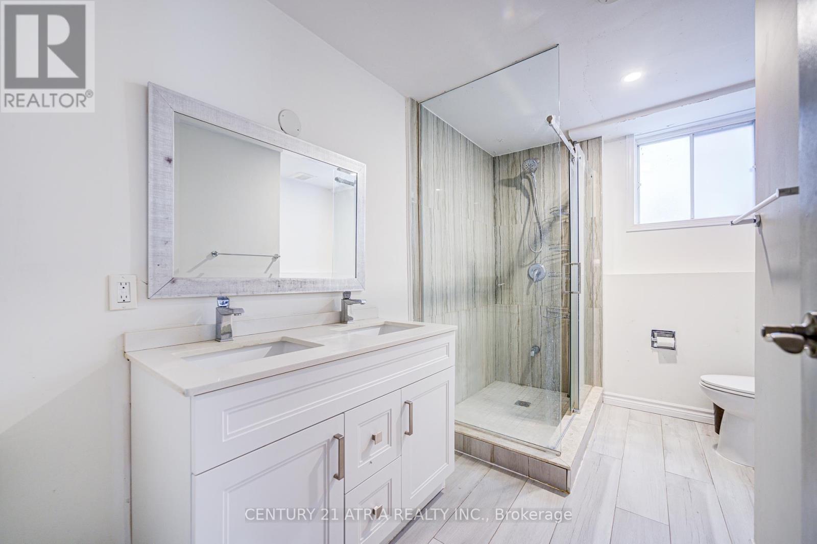 113 Oak Avenue, Richmond Hill, Ontario  L4C 6R6 - Photo 24 - N12088185