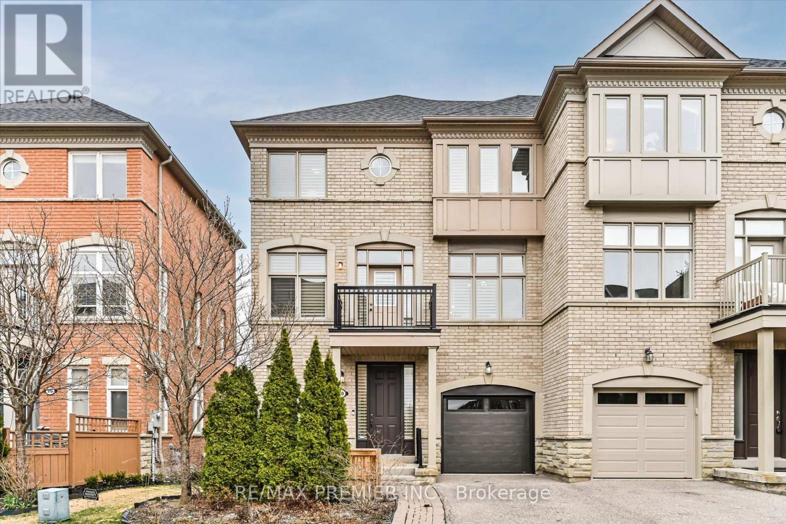 Property at 30 HELEN STREET image 2