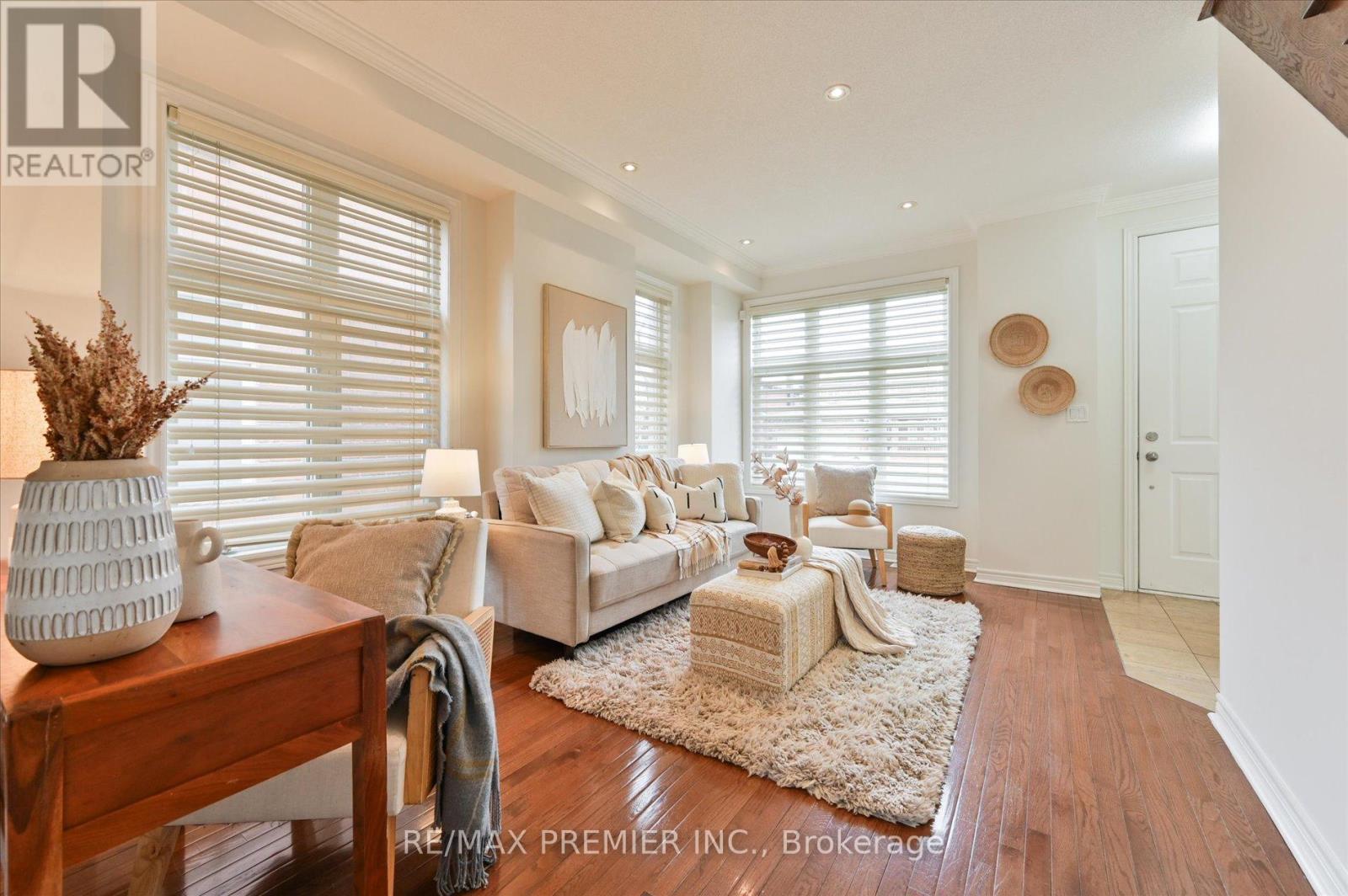 Property at 30 HELEN STREET image 5