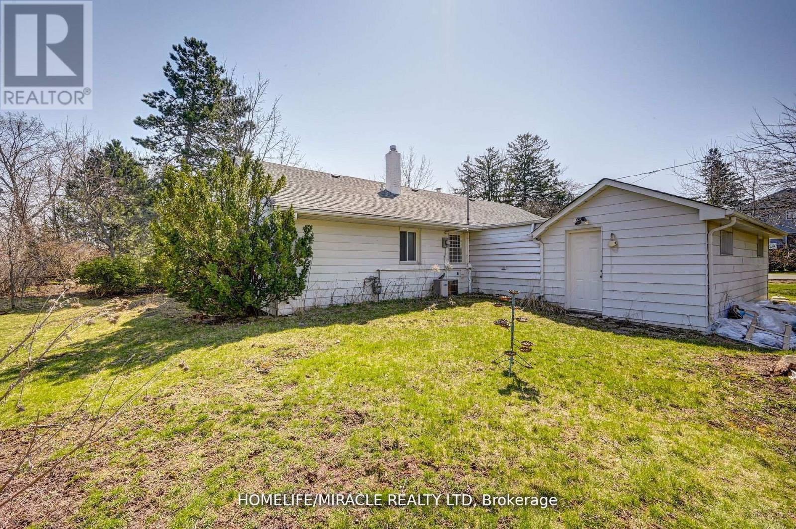 1235 Old River Road, Mississauga, Ontario  L5G 1X1 - Photo 37 - W12089138
