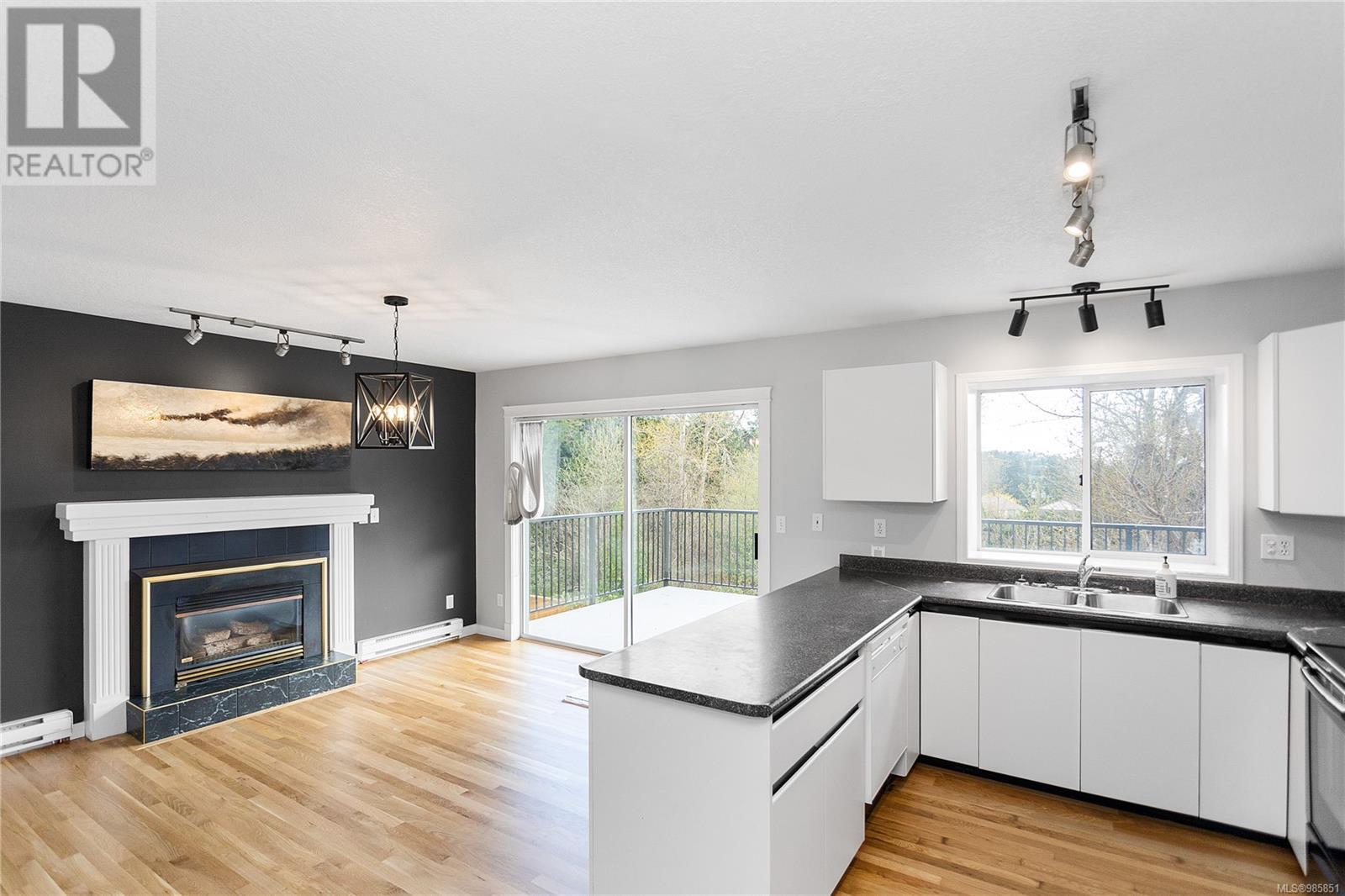 Property at 2838 Neyland Rd image 5