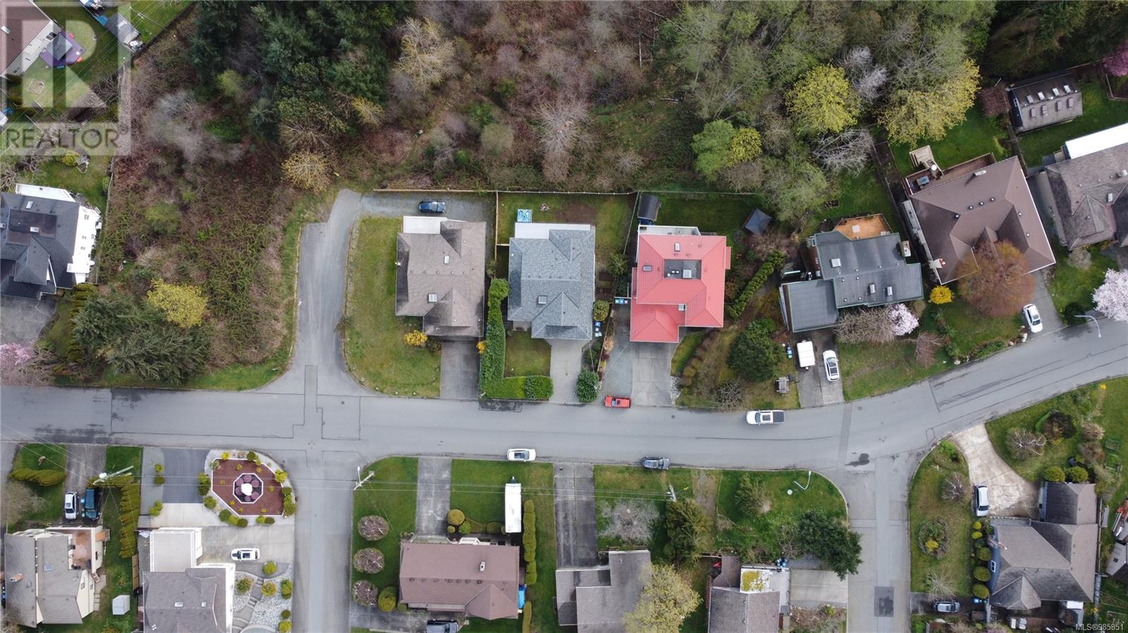 Property at 2838 Neyland Rd image 2