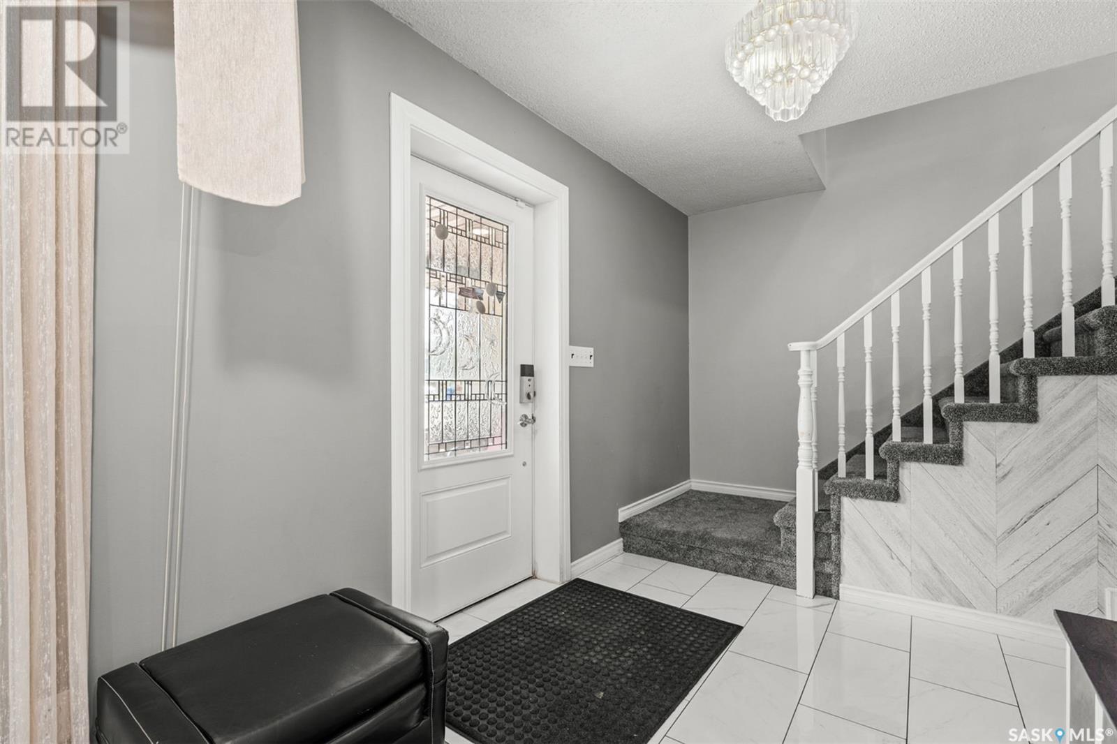Property at 619 Kingsmere BOULEVARD image 4