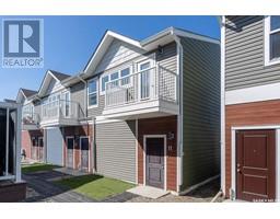 11 401 L AVENUE S King George