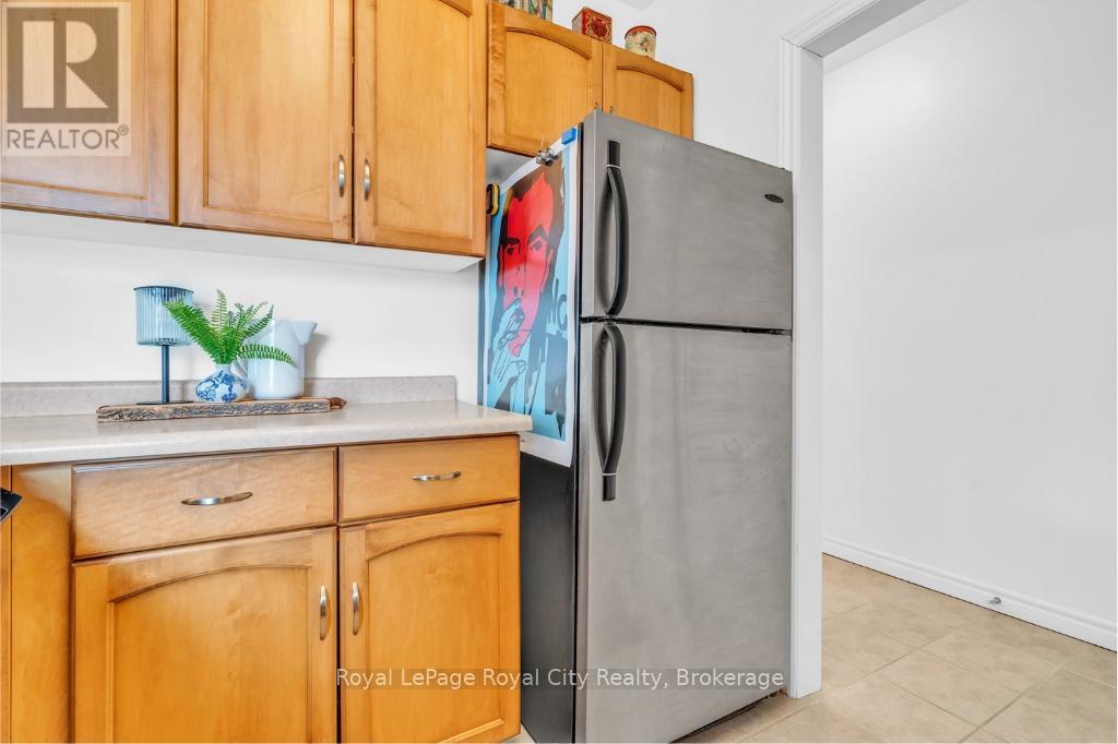 202 - 470 St Andrew Street E, Centre Wellington, Ontario  N1M 1R5 - Photo 11 - X12088731