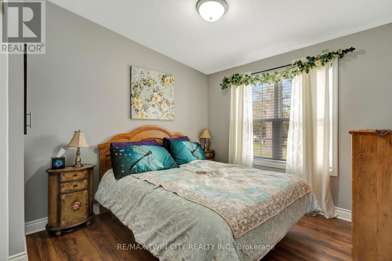 4 Maple Ridge - 1429 Sheffield Road, Hamilton, Ontario  N1R 2B9 - Photo 15 - X12089084