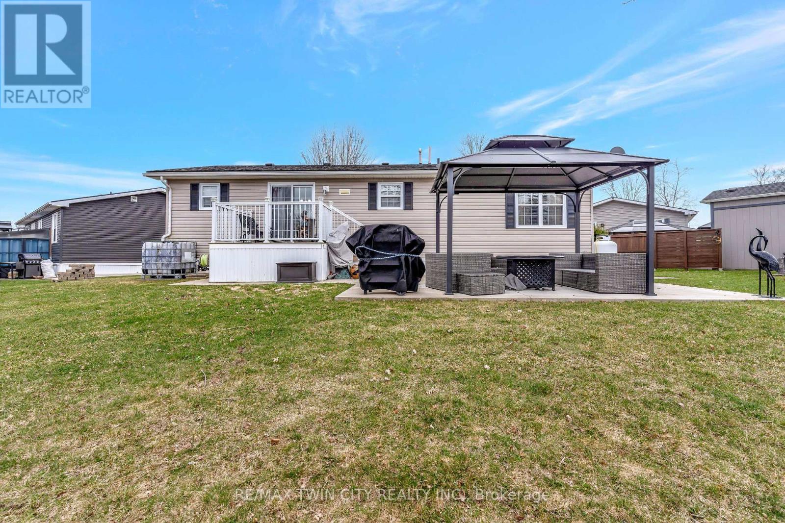 4 Maple Ridge - 1429 Sheffield Road, Hamilton, Ontario  N1R 2B9 - Photo 17 - X12089084