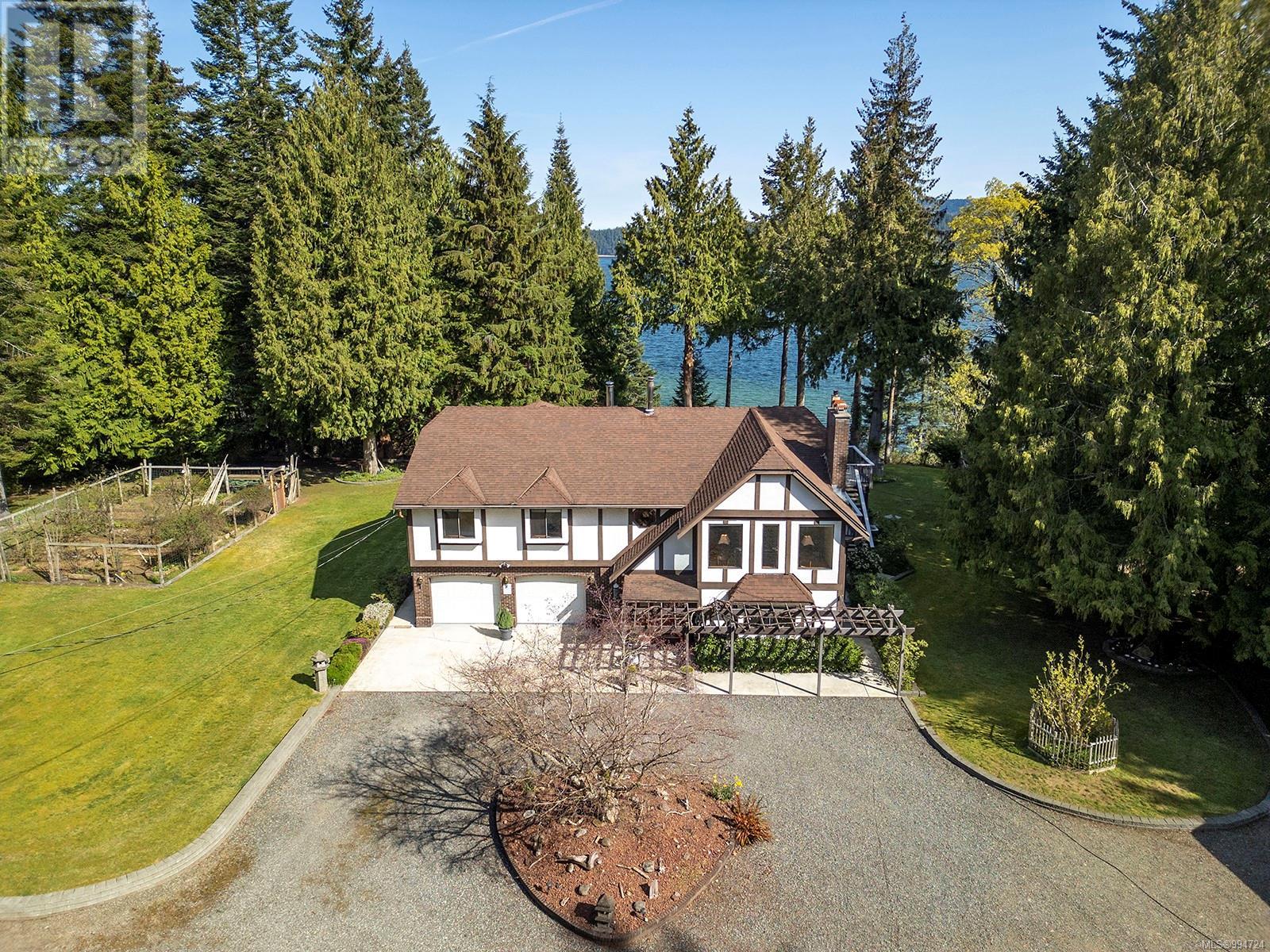 5145 Gainsberg Rd, Bowser, British Columbia