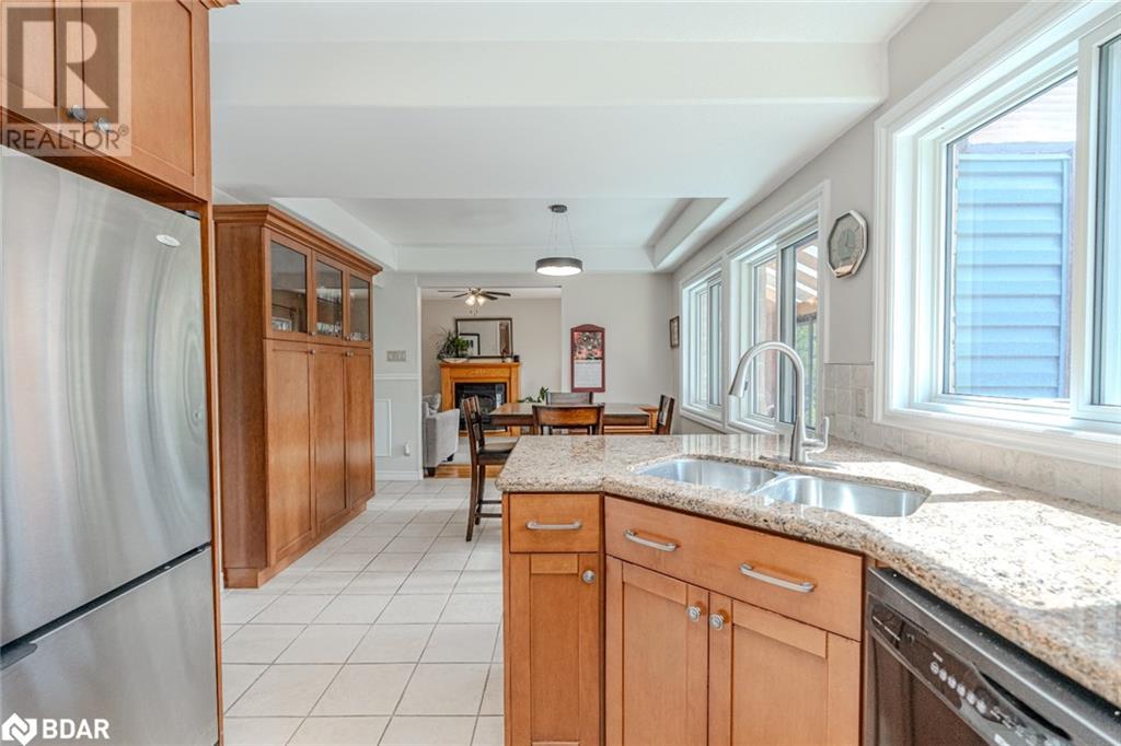 Property at 105 BROADVIEW Avenue image 5