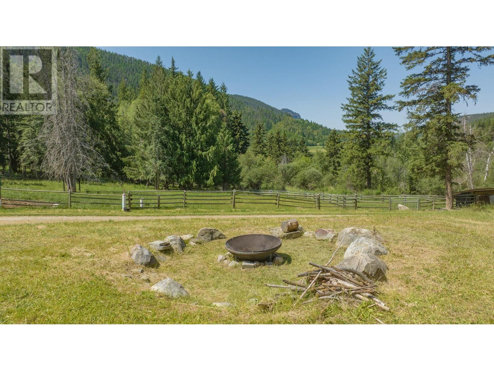592 Bear Valley Road, Lumby, British Columbia  V0E 2G1 - Photo 43 - 10343005