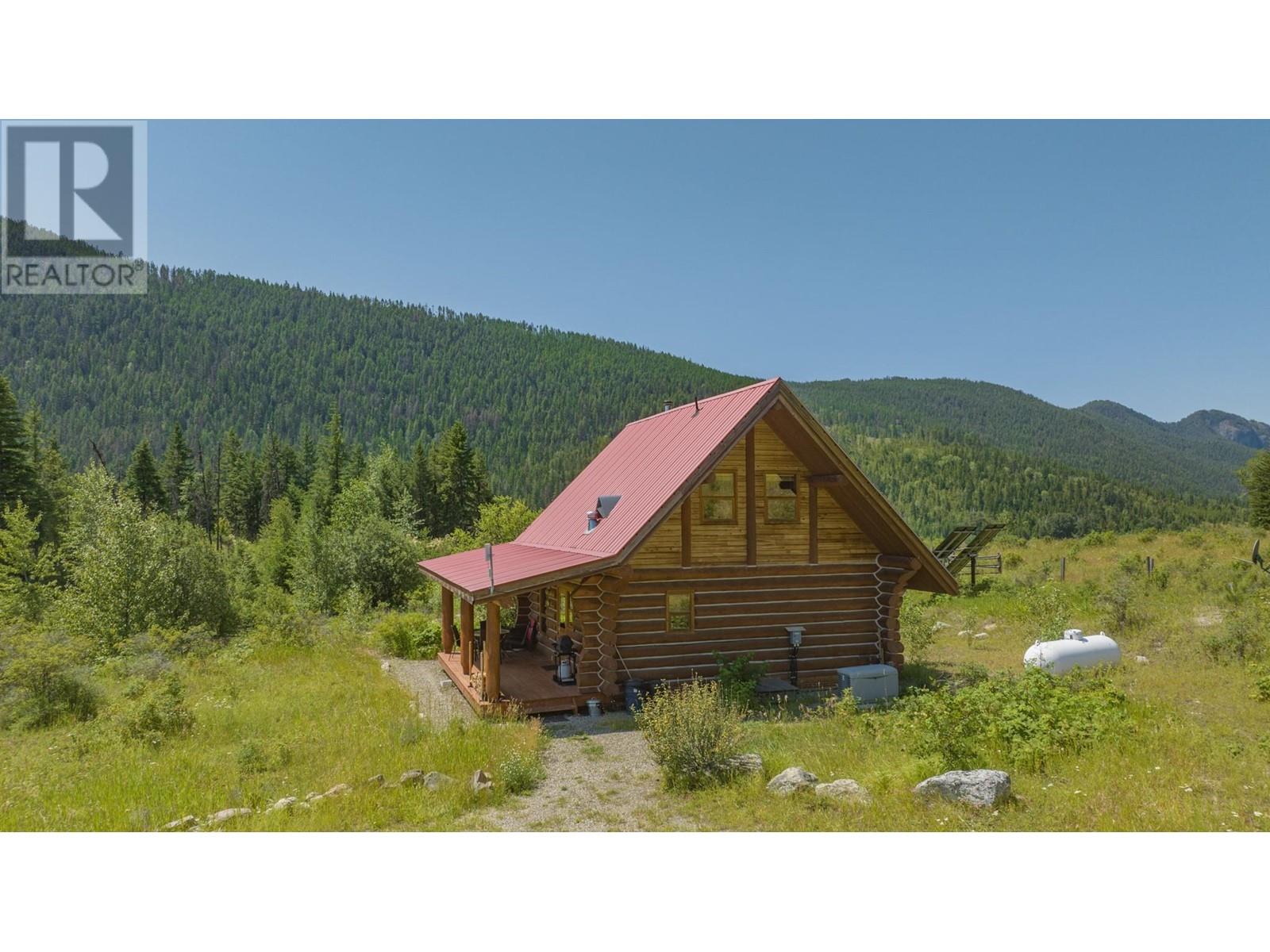 592 Bear Valley Road, Lumby, British Columbia  V0E 2G1 - Photo 52 - 10343005