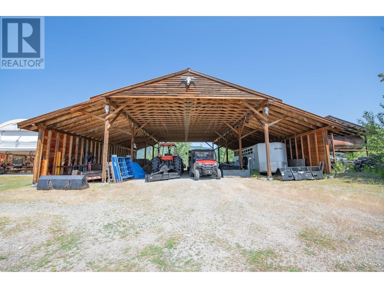 592 Bear Valley Road, Lumby, British Columbia  V0E 2G1 - Photo 9 - 10342998