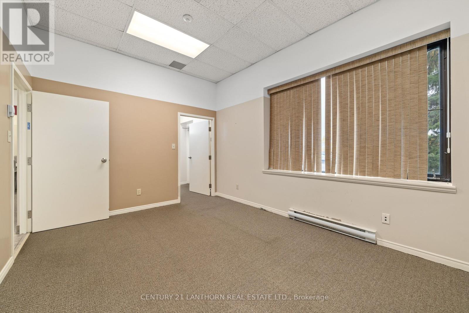 389 Unit-9  Picton Main Street, Prince Edward County, Ontario  K0K 2T0 - Photo 11 - X12089238