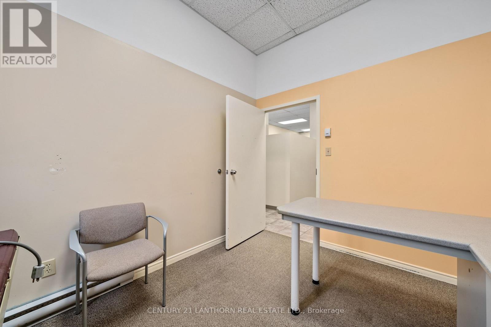 389 Unit-9  Picton Main Street, Prince Edward County, Ontario  K0K 2T0 - Photo 13 - X12089238