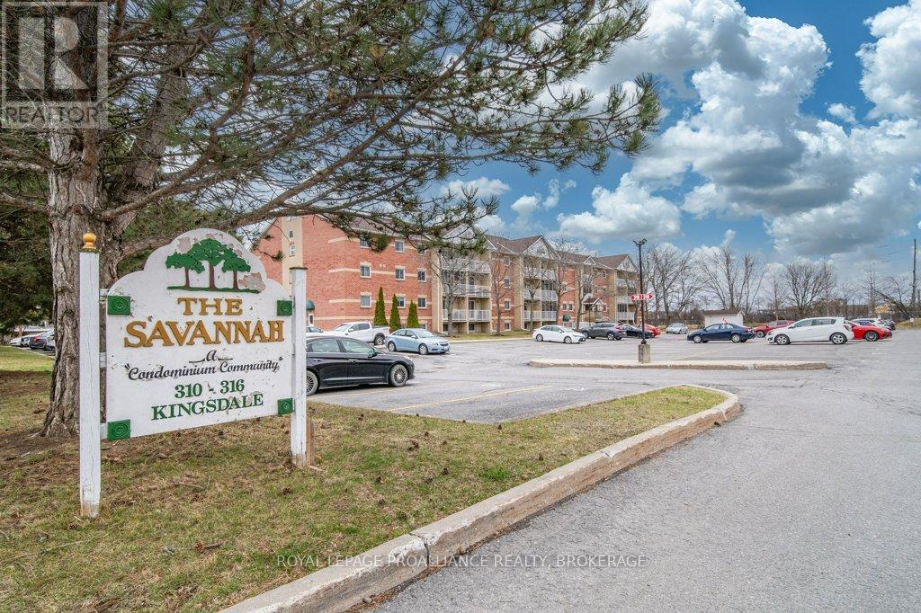 Property at 208 - 316 KINGSDALE AVENUE image 1