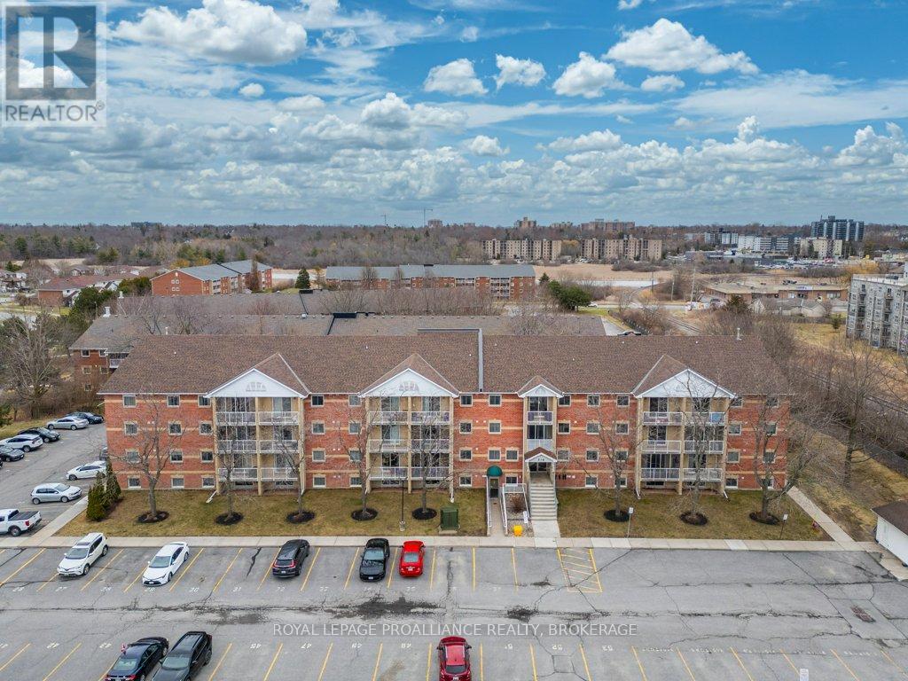 208 - 316 Kingsdale Avenue, Kingston (East Gardiners Rd), Ontario  K7M 8S2 - Photo 39 - X12089185