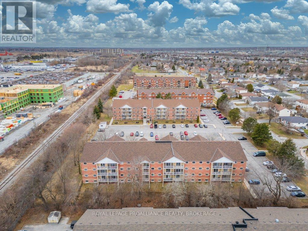208 - 316 Kingsdale Avenue, Kingston (East Gardiners Rd), Ontario  K7M 8S2 - Photo 42 - X12089185