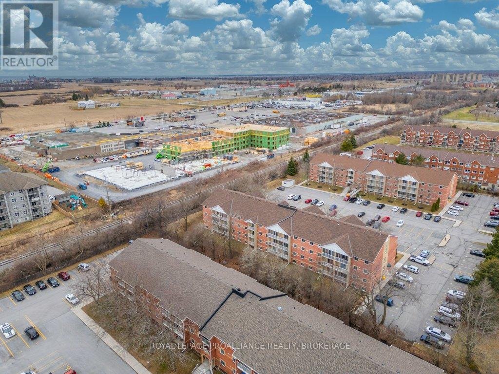 208 - 316 Kingsdale Avenue, Kingston (East Gardiners Rd), Ontario  K7M 8S2 - Photo 43 - X12089185
