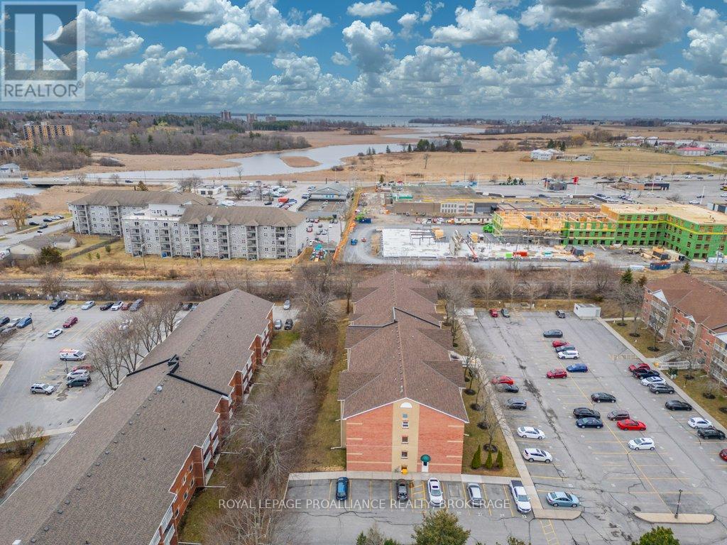 208 - 316 Kingsdale Avenue, Kingston (East Gardiners Rd), Ontario  K7M 8S2 - Photo 44 - X12089185