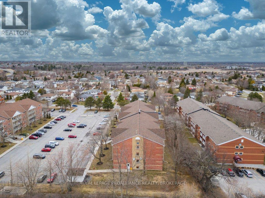 208 - 316 Kingsdale Avenue, Kingston (East Gardiners Rd), Ontario  K7M 8S2 - Photo 47 - X12089185