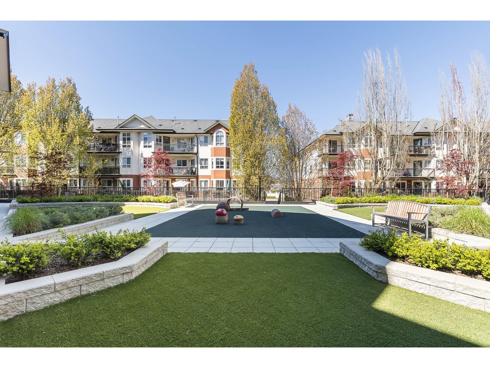 315 8497 Young Road, Chilliwack Proper South, Chilliwack, British Columbia  V2P 4P2 - Photo 3 - R2991521