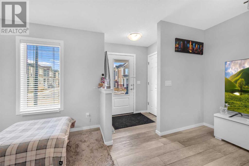 Property at 250 Cityside Grove NE image 5