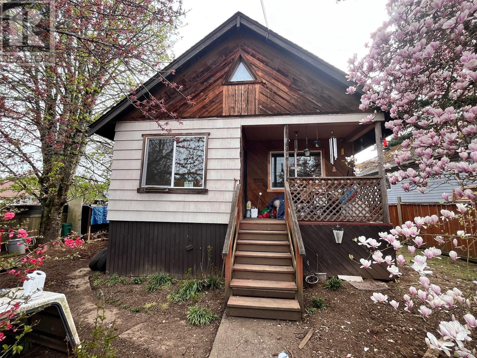 Property at 464 Hamilton Ave image 1