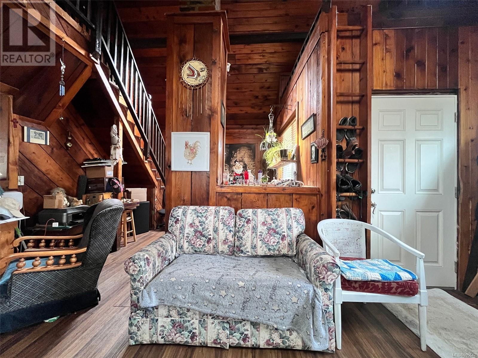 Property at 464 Hamilton Ave image 3