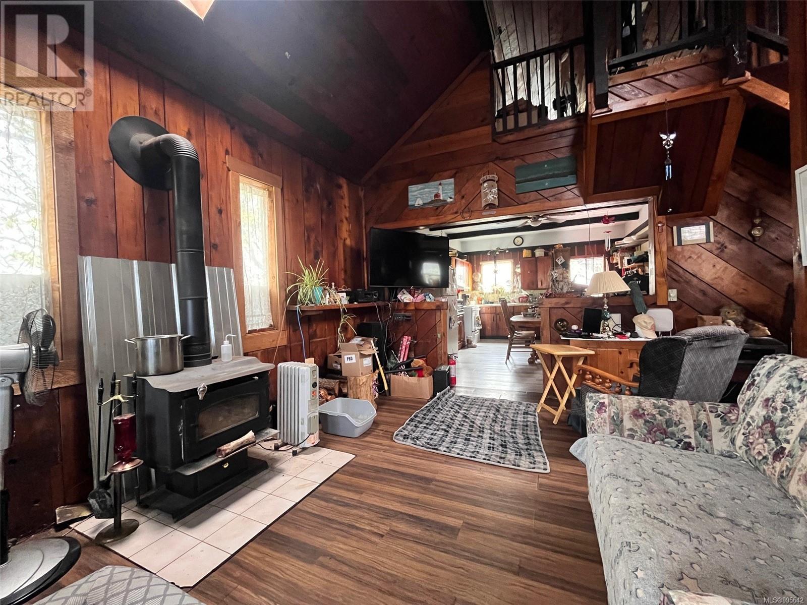 Property at 464 Hamilton Ave image 5
