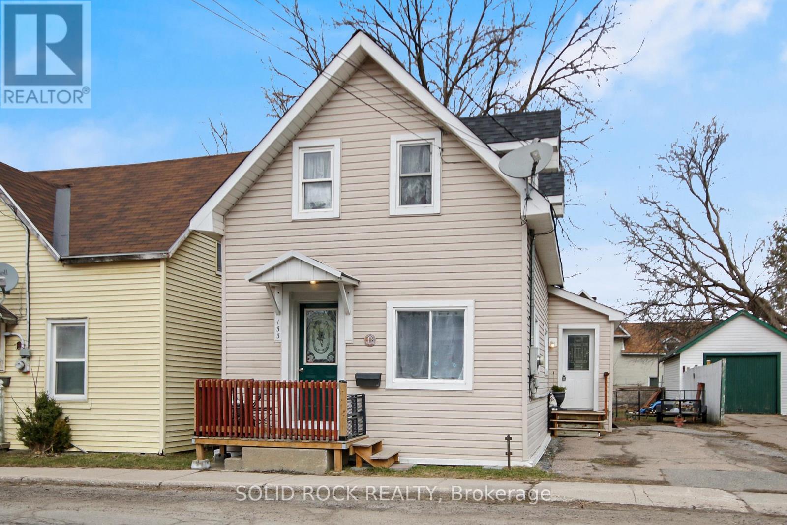 Property at 133 BONNECHERE STREET S image 1