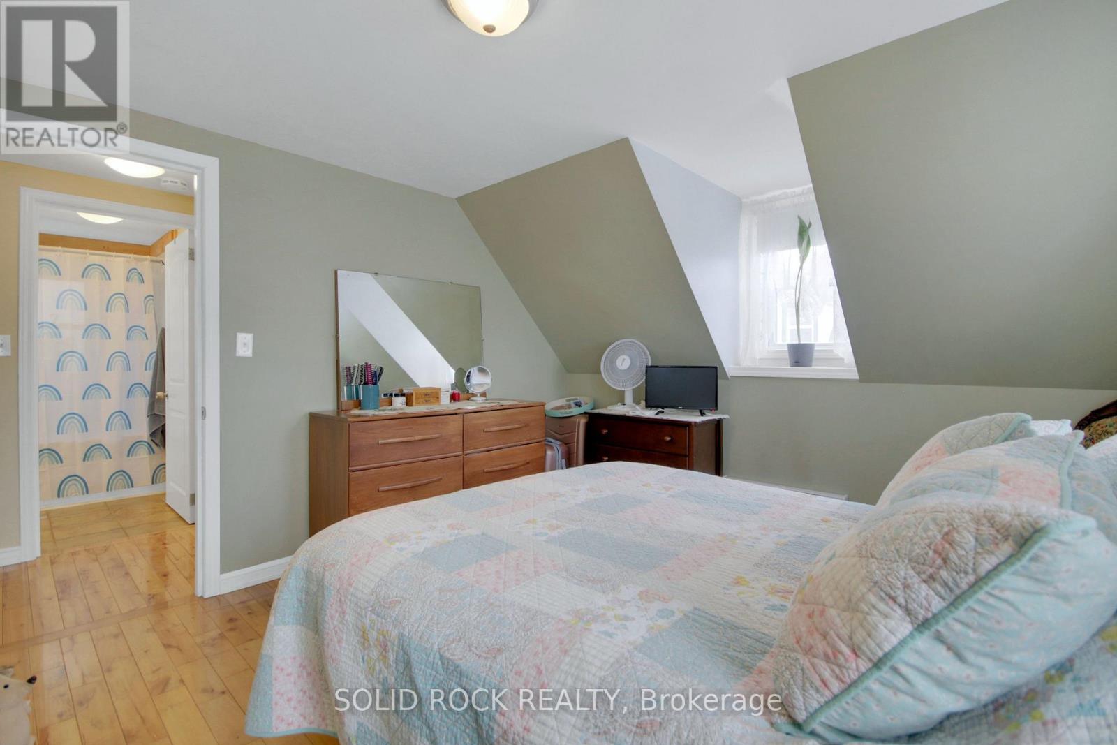 133 Bonnechere Street S, Renfrew, Ontario  K7V 1Z6 - Photo 15 - X12089182