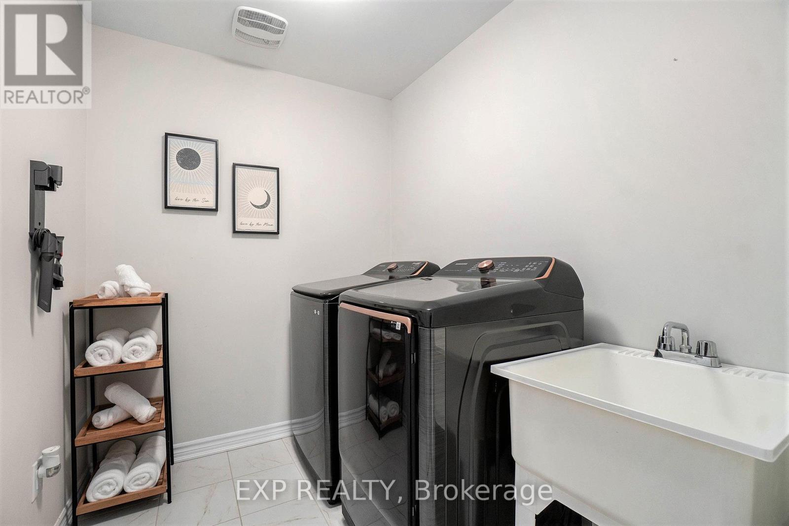 276 Turnbuckle Crescent, Ottawa, Ontario  K2J 7B6 - Photo 25 - X12089245