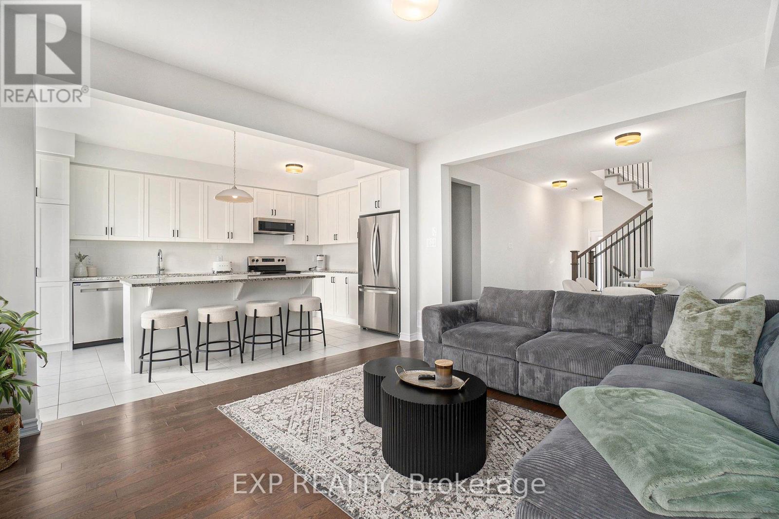 276 Turnbuckle Crescent, Ottawa, Ontario  K2J 7B6 - Photo 5 - X12089245