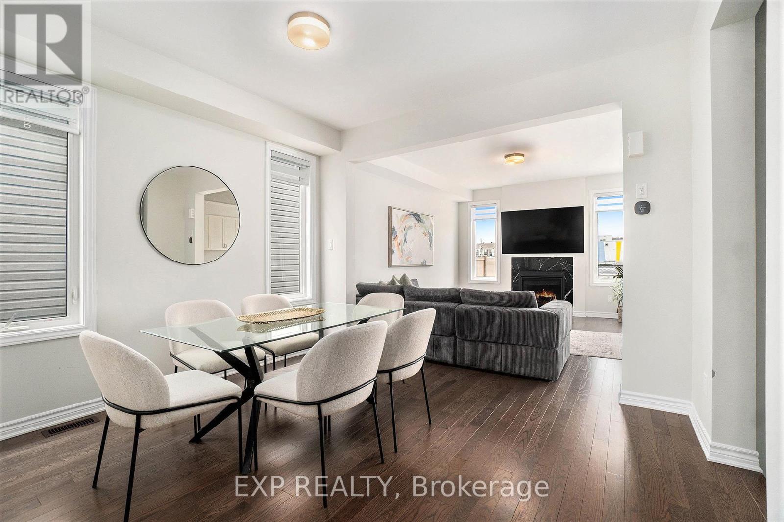 276 Turnbuckle Crescent, Ottawa, Ontario  K2J 7B6 - Photo 8 - X12089245