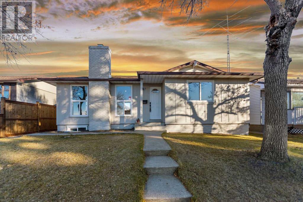 Property at 208 Whitehorn Crescent NE image 2