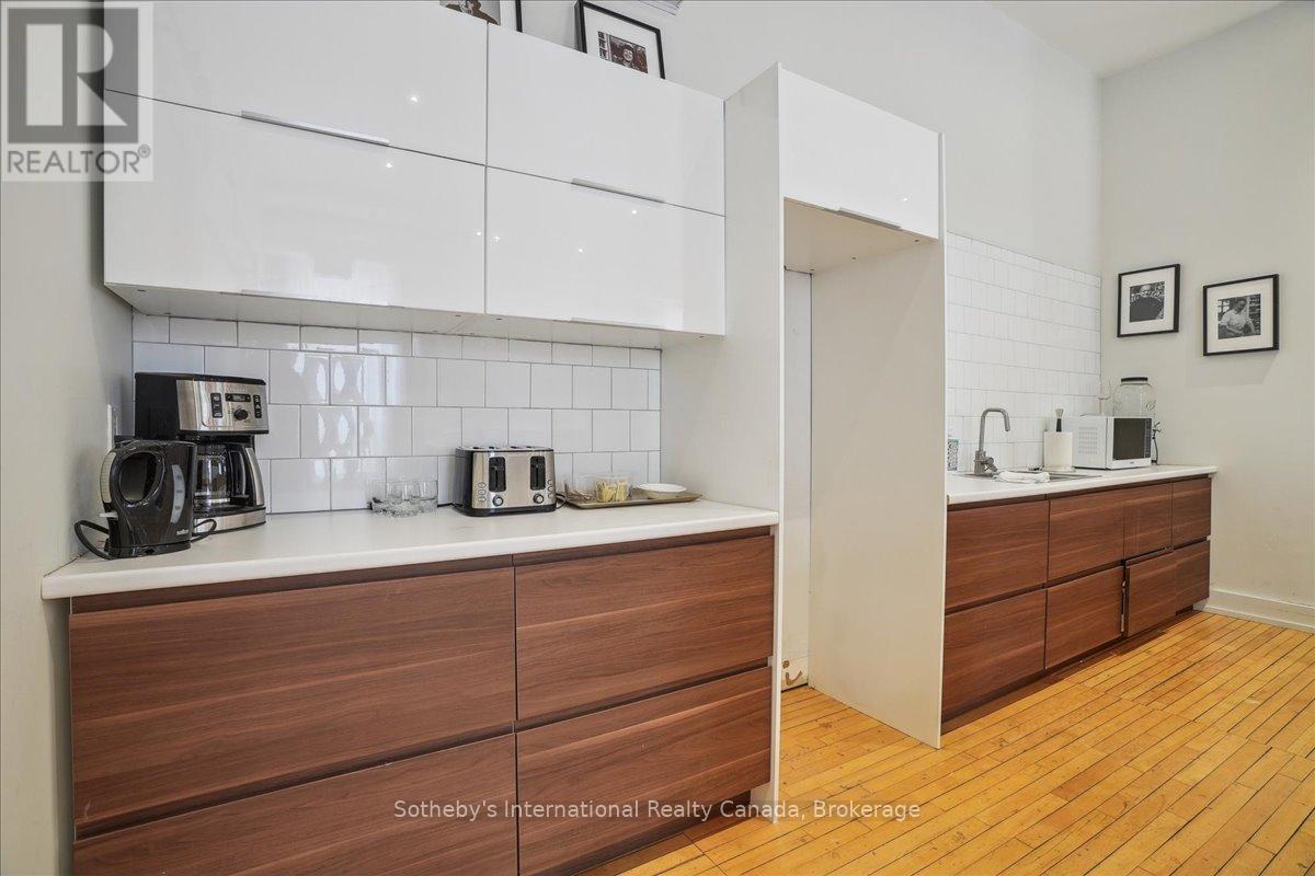 200 - 41 King William Street, Hamilton, Ontario  L8R 1A2 - Photo 22 - X12089281