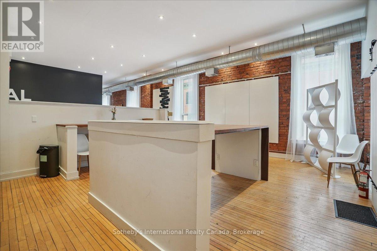200 - 41 King William Street, Hamilton, Ontario  L8R 1A2 - Photo 24 - X12089281