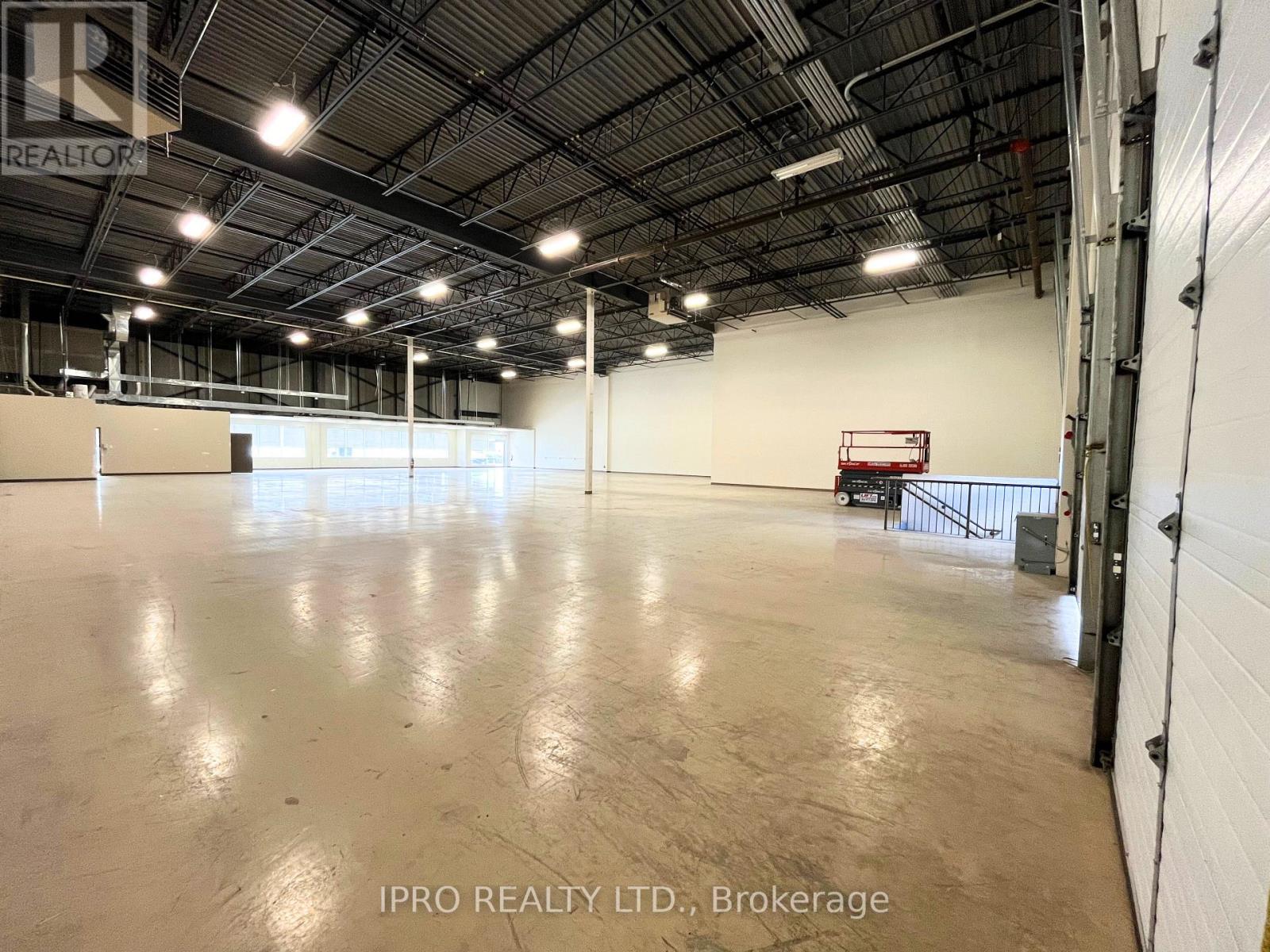 Unit 2 - 2915 Argentia Road, Mississauga, Ontario  L5N 0B2 - Photo 2 - W12082970