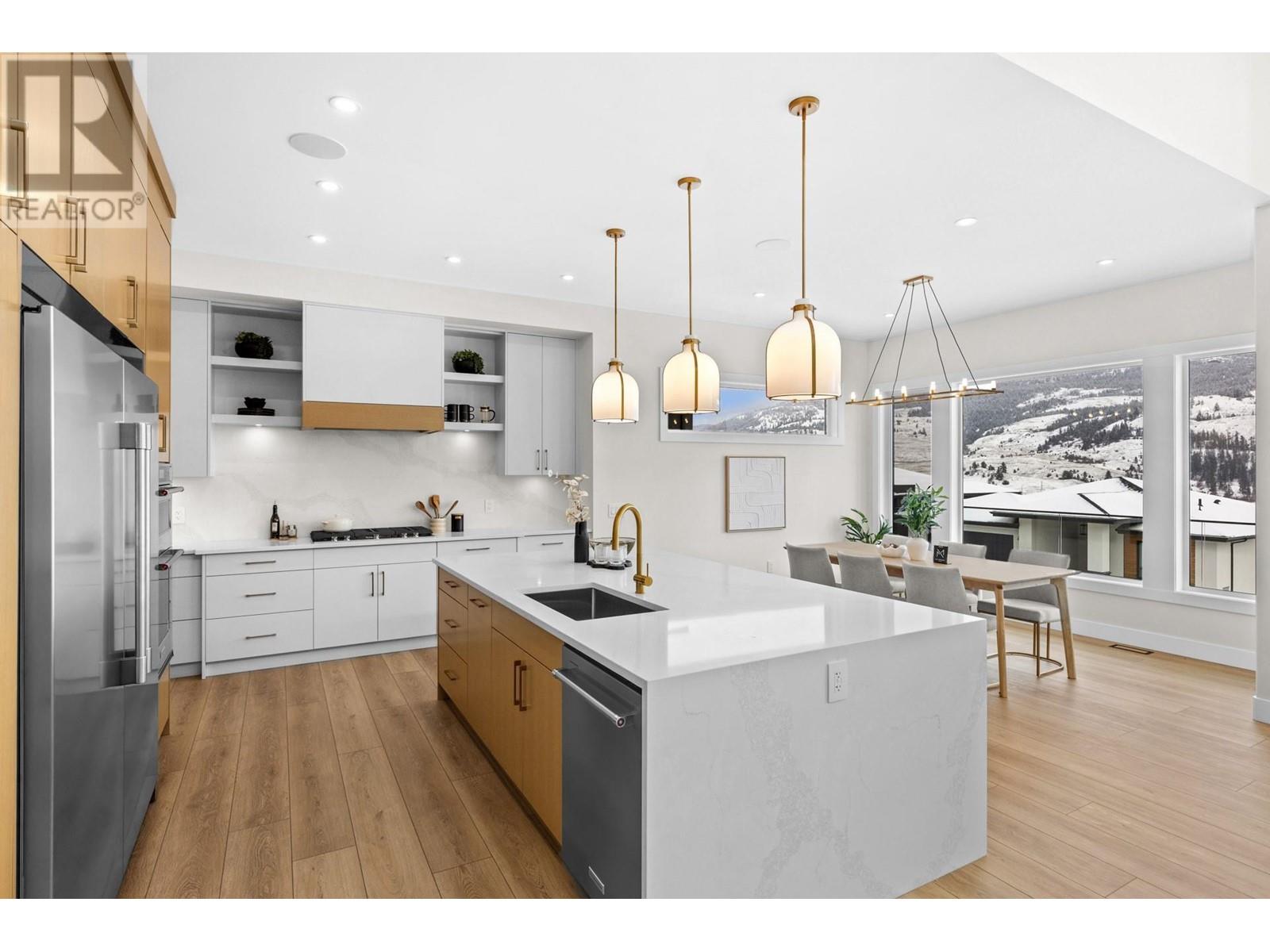 Property at 899 Loseth Drive image 2
