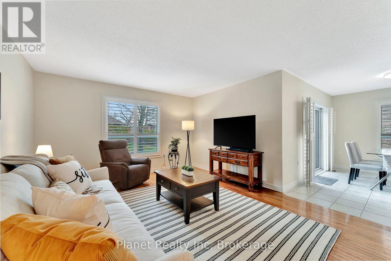 16 Winterberry Lane, Guelph, Ontario  N1G 4X7 - Photo 16 - X12089172