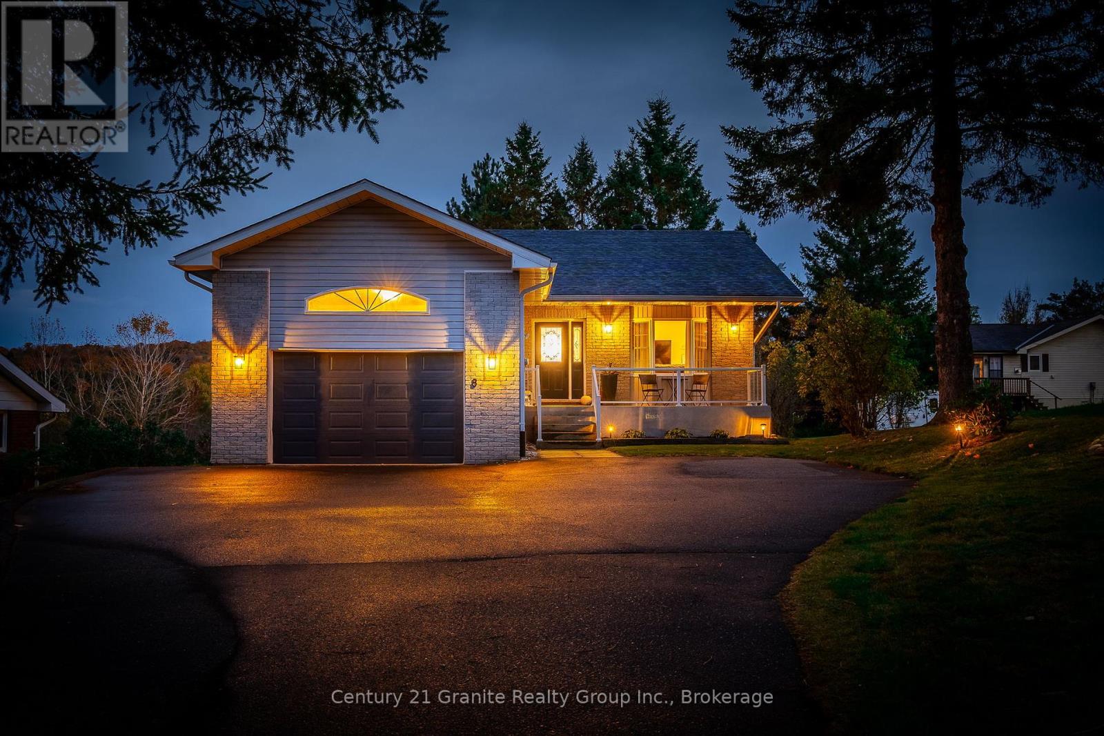 8 MCKAY STREET, Minden Hills, Ontario
