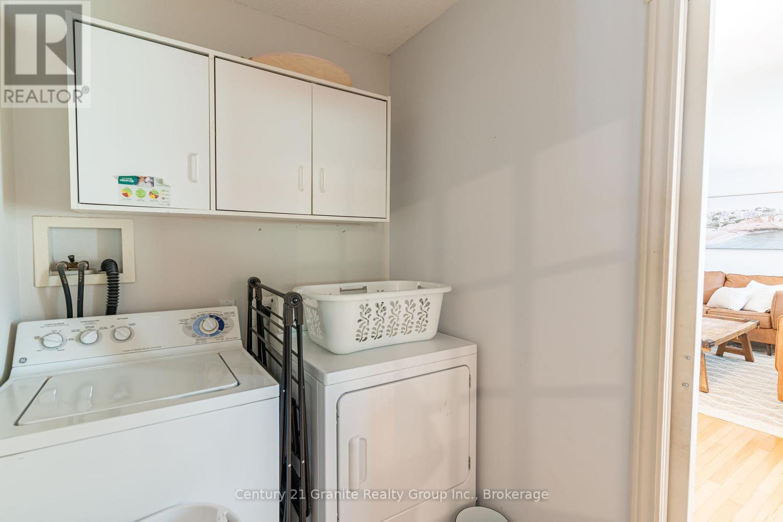 8 Mckay Street, Minden Hills, Ontario  K0M 2K0 - Photo 17 - X12089188