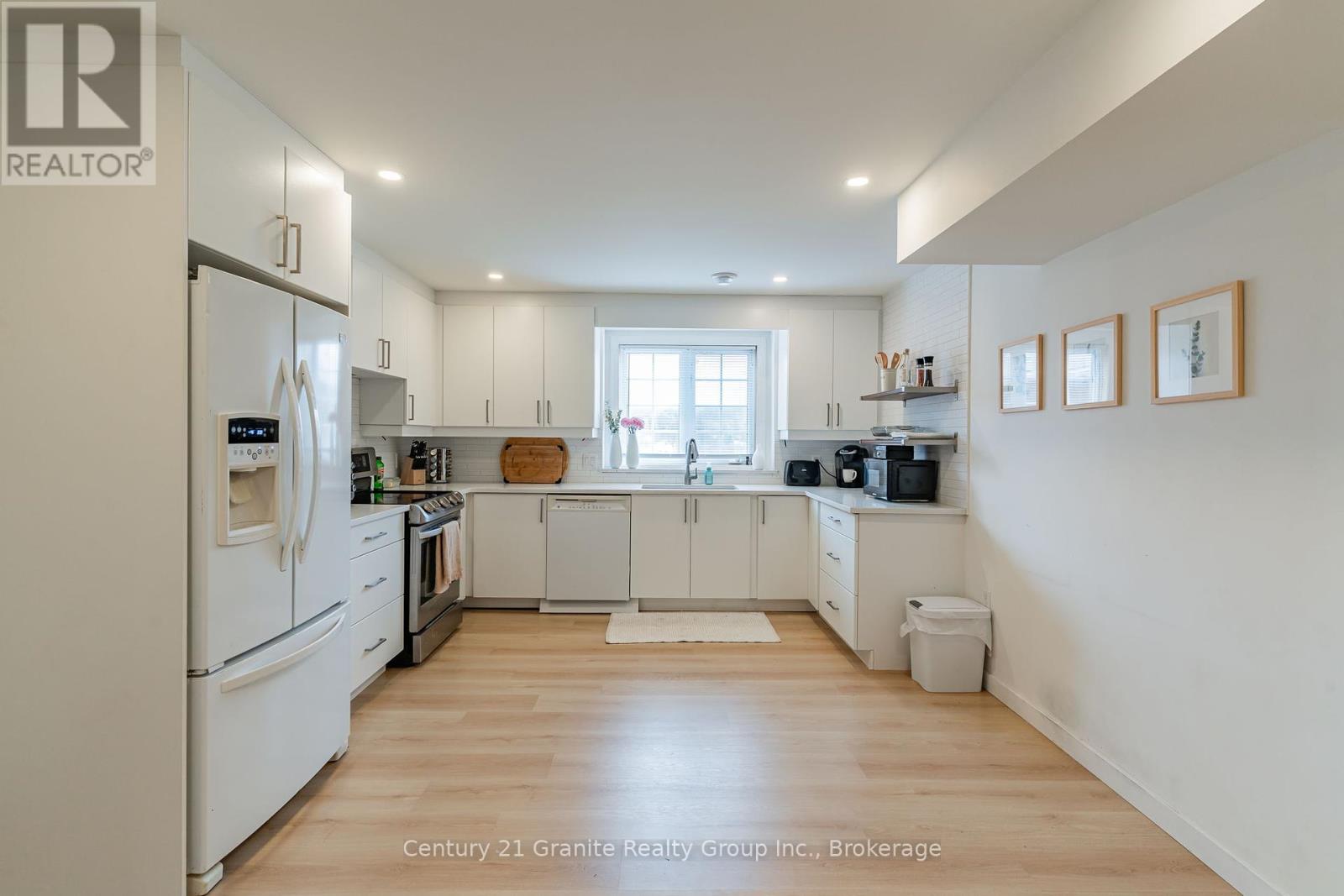 8 Mckay Street, Minden Hills, Ontario  K0M 2K0 - Photo 31 - X12089188
