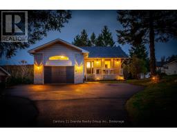 8 MCKAY STREET, Minden Hills, Ontario