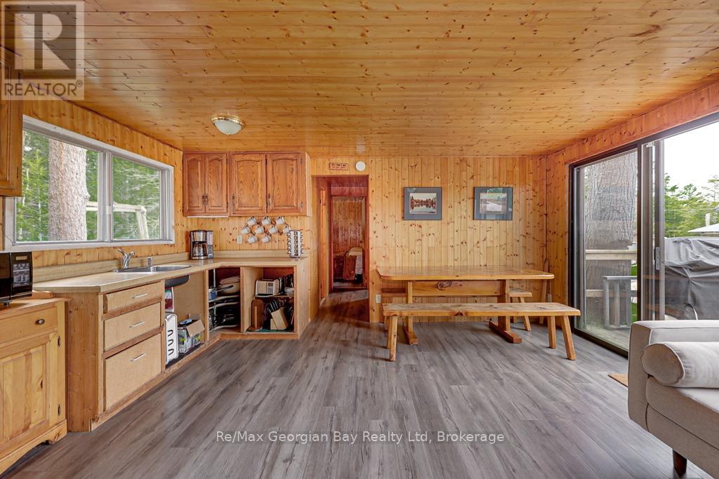 15sr405 Severn River Shore, Muskoka Lakes, Ontario  L0K 1E0 - Photo 5 - X12089219