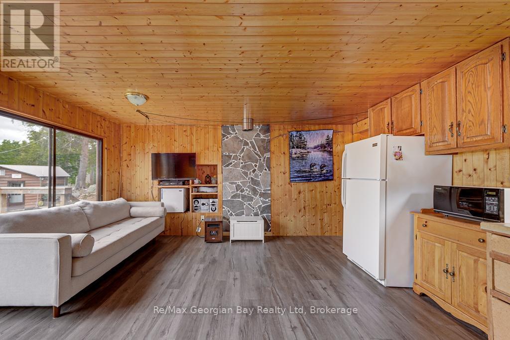 15sr405 Severn River Shore, Muskoka Lakes, Ontario  L0K 1E0 - Photo 6 - X12089219